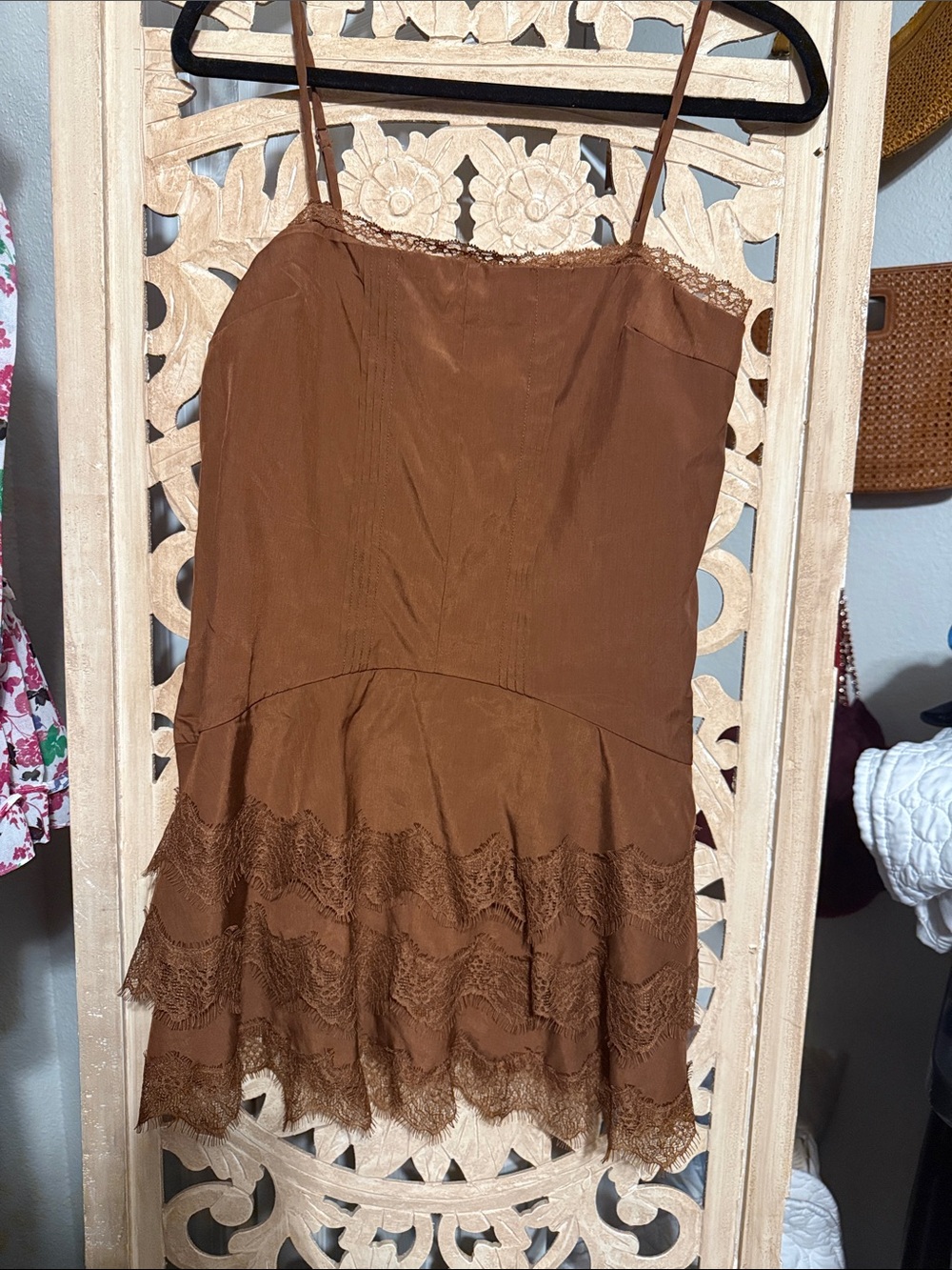 Storia Brown Lace-Trim Slip